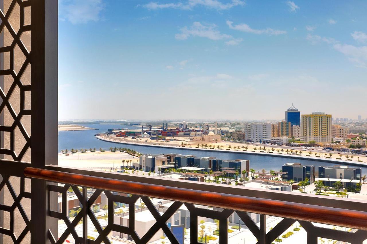 Ajman Saray, A Luxury Collection Resort, Ajman Exterior photo View of the port of Suez