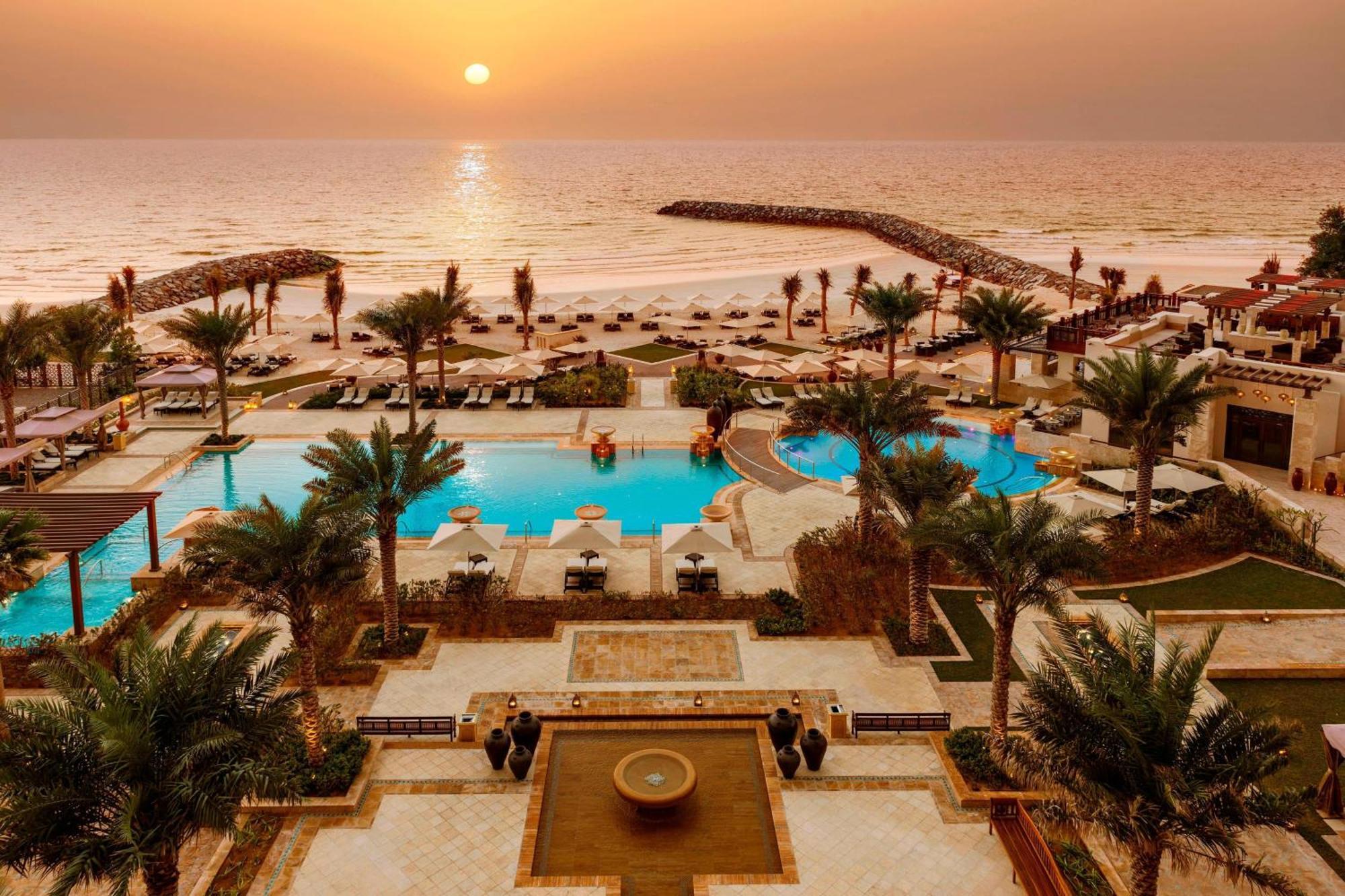 Ajman Saray, A Luxury Collection Resort, Ajman Exterior photo The Oberoi Beach, Muscat