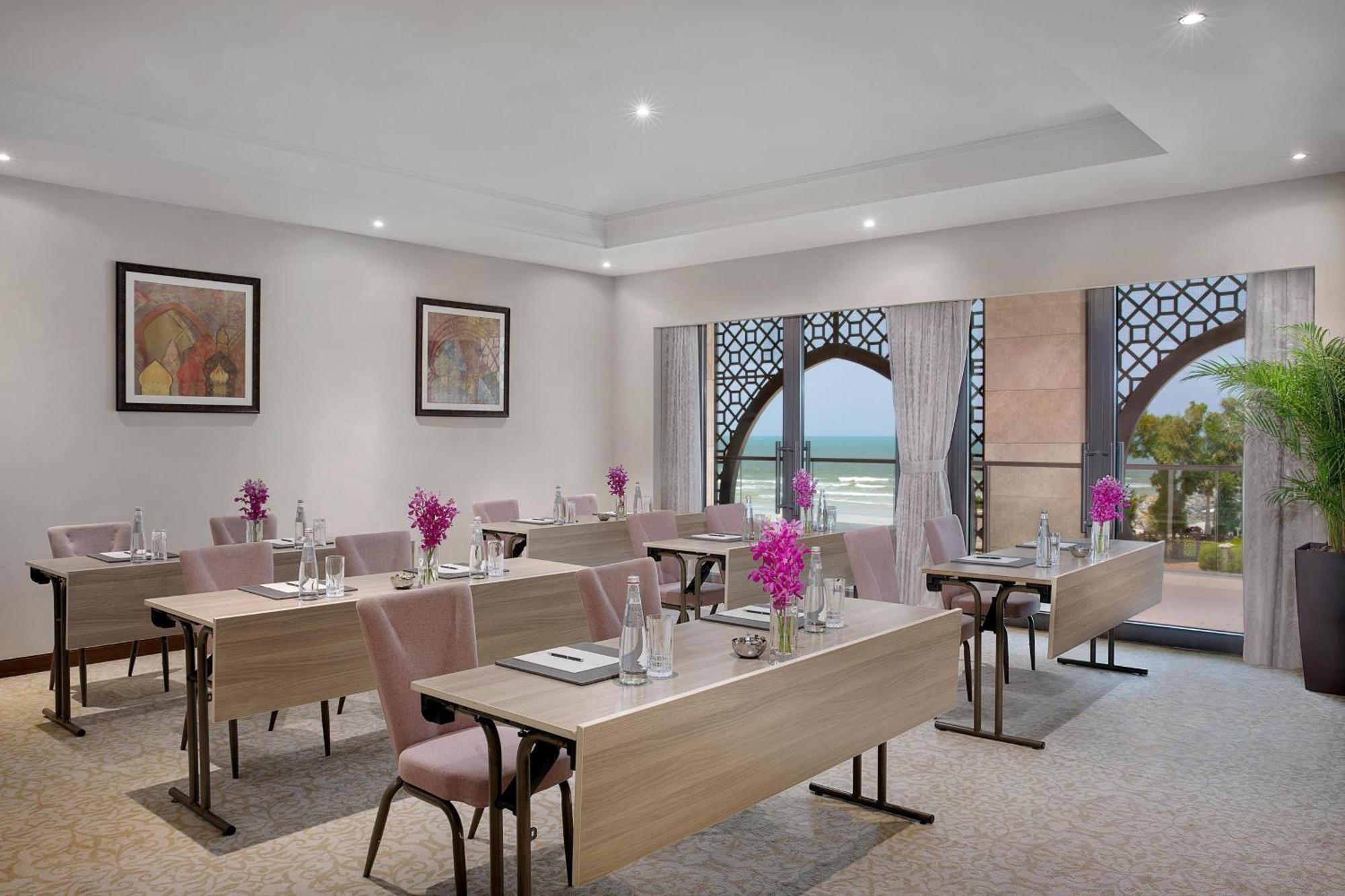 Ajman Saray, A Luxury Collection Resort, Ajman Exterior photo Meeting room