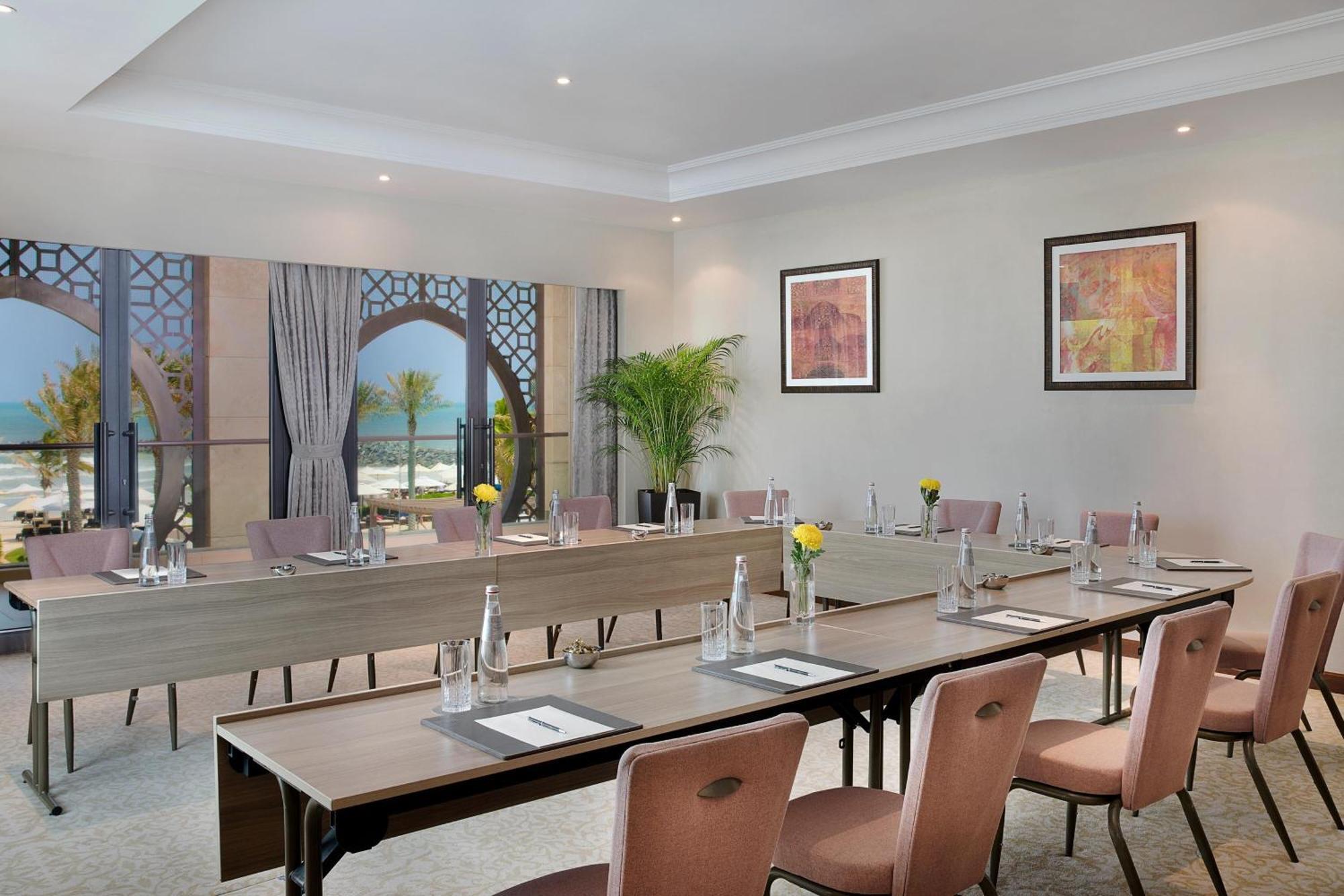 Ajman Saray, A Luxury Collection Resort, Ajman Exterior photo Meeting room