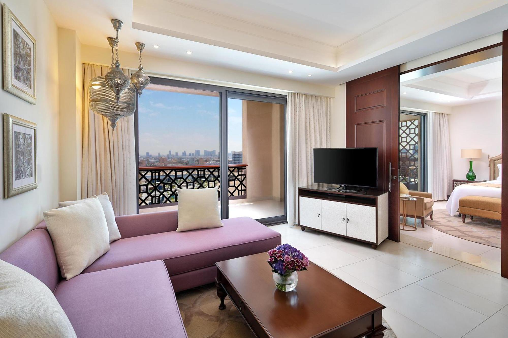 Ajman Saray, A Luxury Collection Resort, Ajman Exterior photo Suite at the hotel