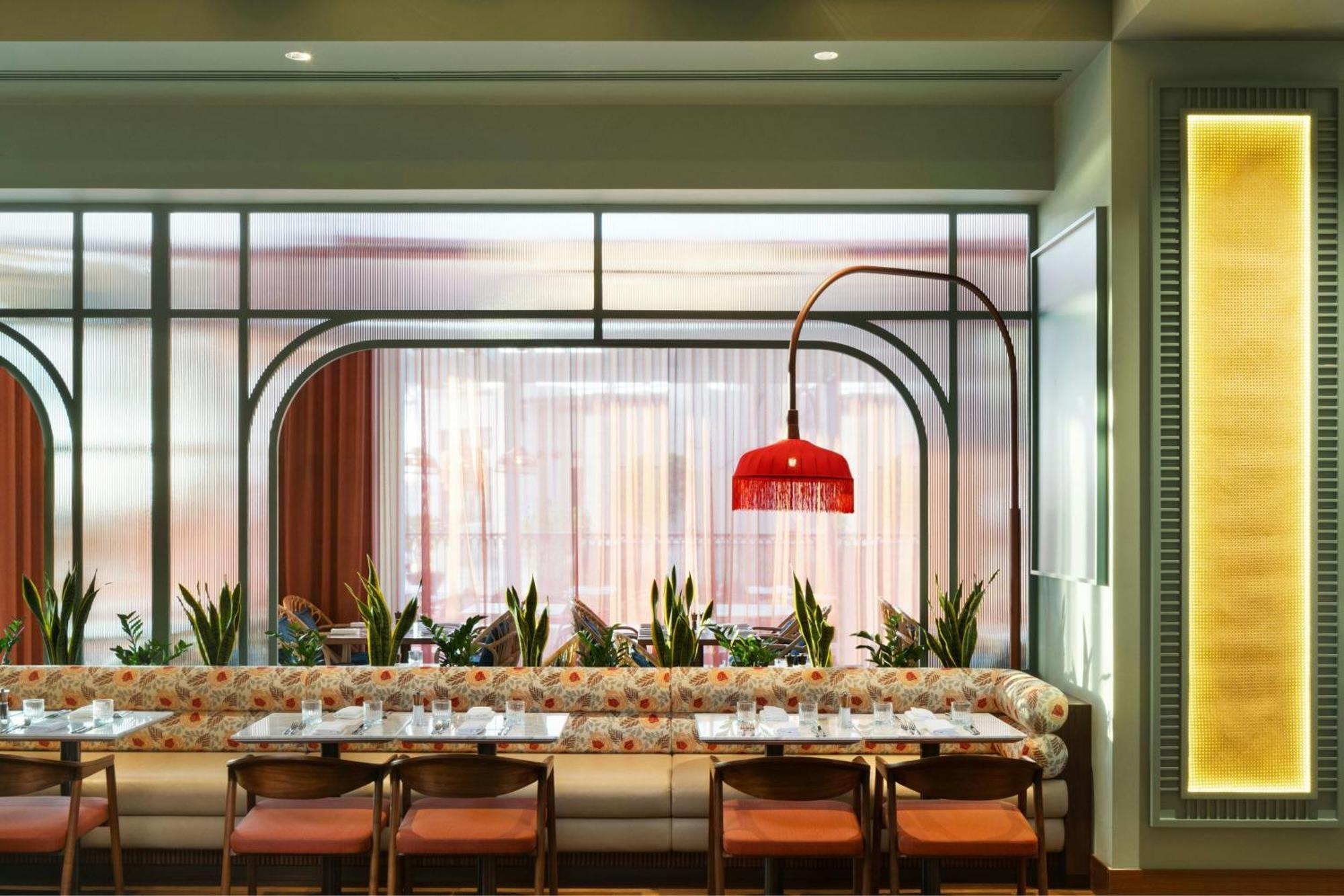 Ajman Saray, A Luxury Collection Resort, Ajman Exterior photo Interior of the restaurant