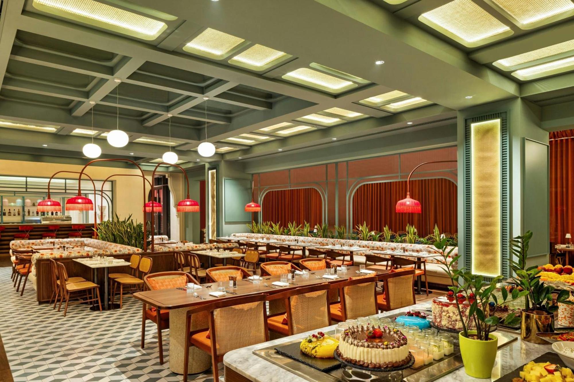 Ajman Saray, A Luxury Collection Resort, Ajman Exterior photo The interior of the restaurant