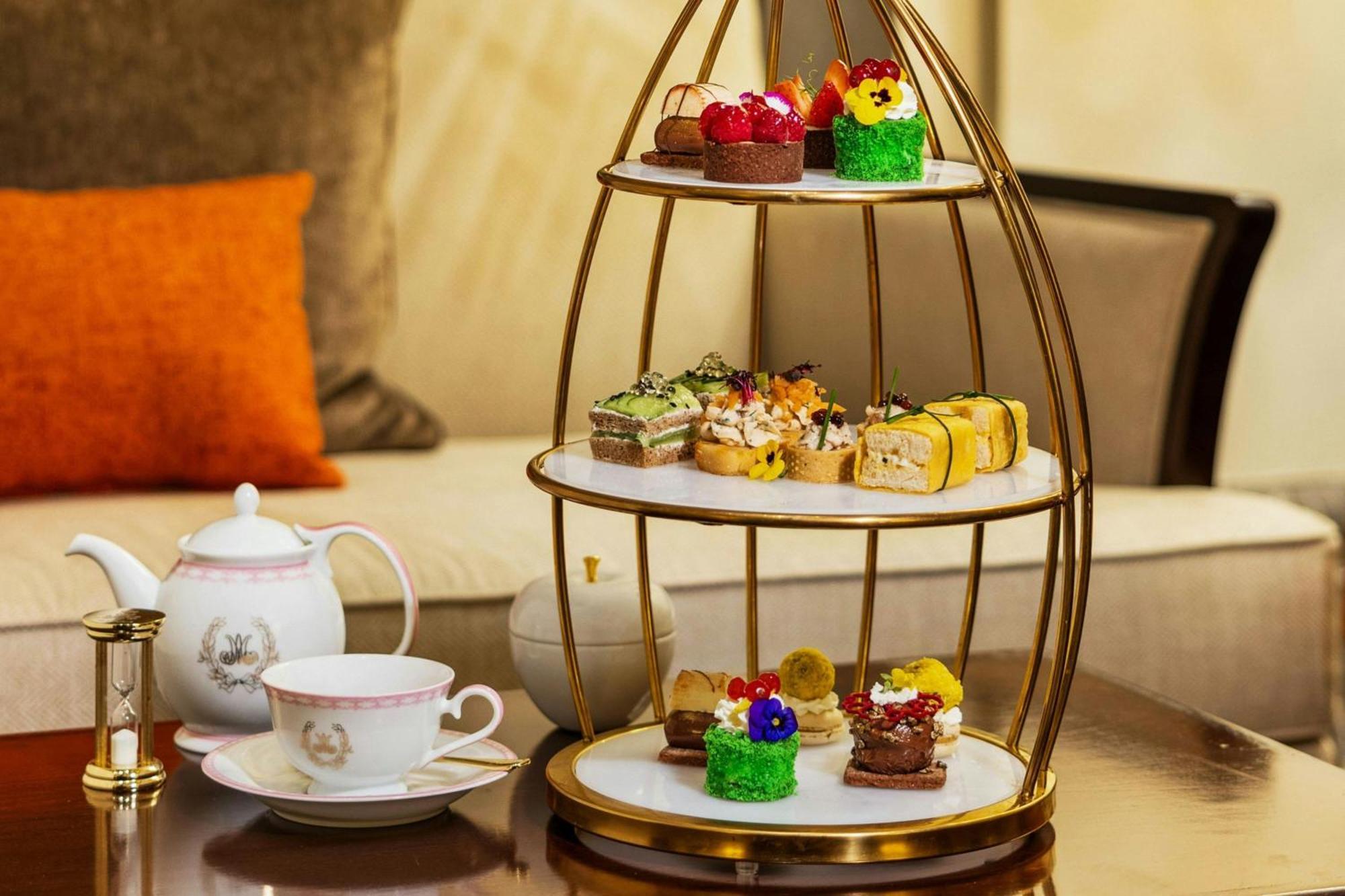 Ajman Saray, A Luxury Collection Resort, Ajman Exterior photo Afternoon tea at the Taj Mahal Palace, Mumbai